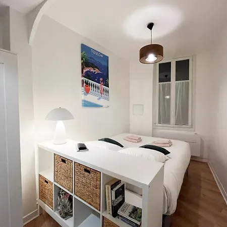 Apartament Le Coeur De Toulon, Marche, Port, Stade Mayol, A Pied, Calme Et Climatisee